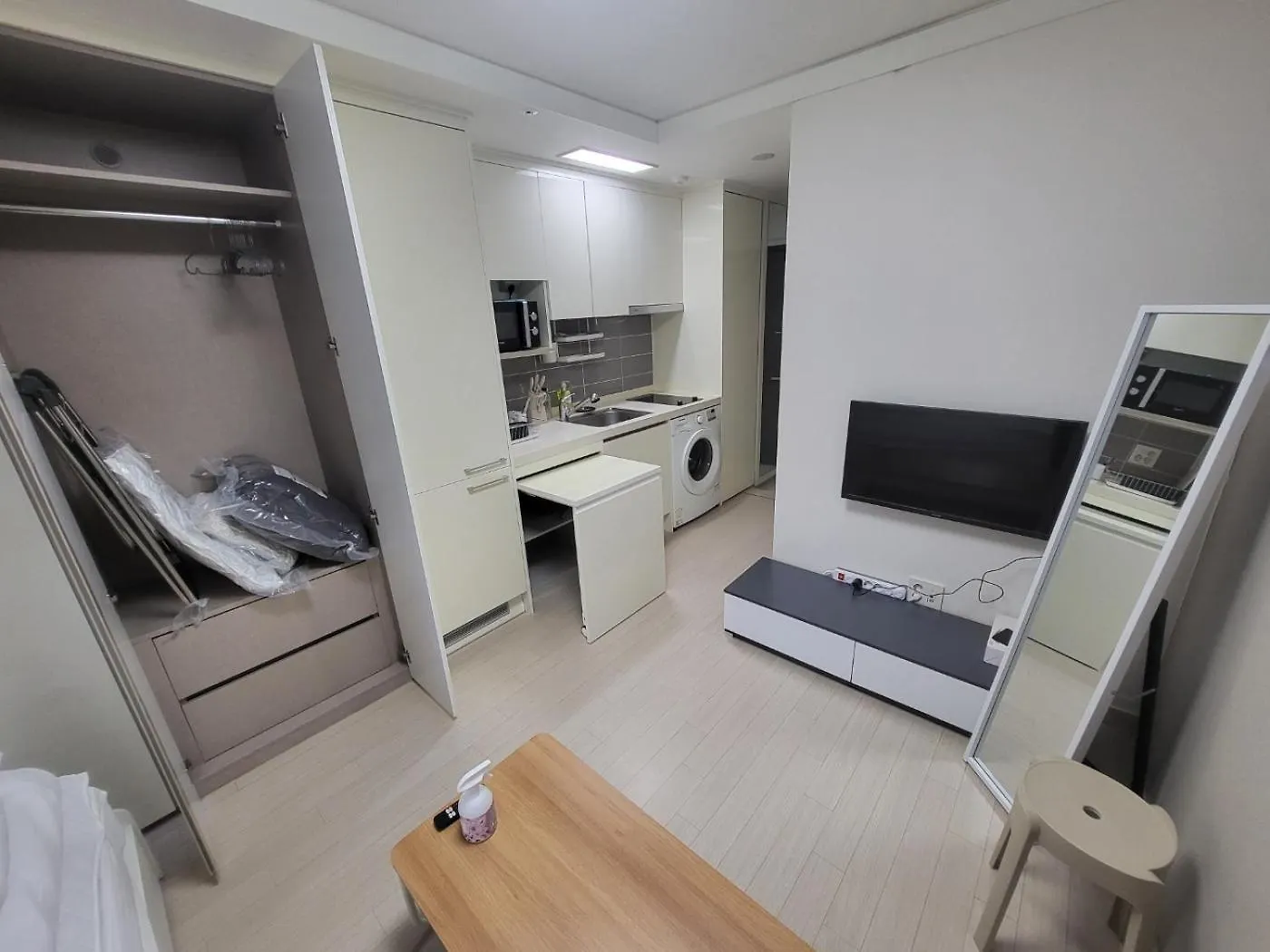 Apartment 1-2516 #Sinnonhyeon Stn Exit 9, 1-Min #Gangnam Stn, 5-Min #Ott #Concierge Gangnam Managed Seoul South Korea
