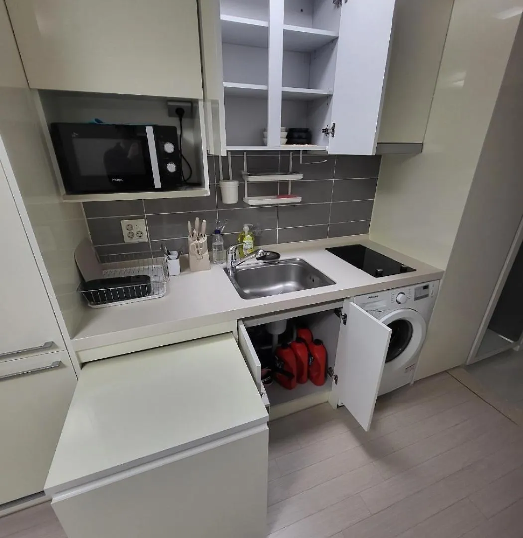 1-2516 #Sinnonhyeon Stn Exit 9, 1-Min #Gangnam Stn, 5-Min #Ott #Concierge Gangnam Managed Seoul